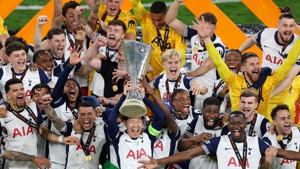 Tottenham Hotspur Juara Liga Europa 2025: Akhir Penantian 17 Tahun!